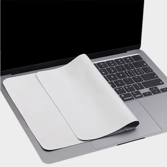 מטלית מיקרופייבר לניקוי המקלדת והמסך